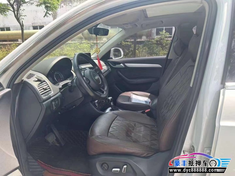 18年奥迪Q3轿车抵押车出售