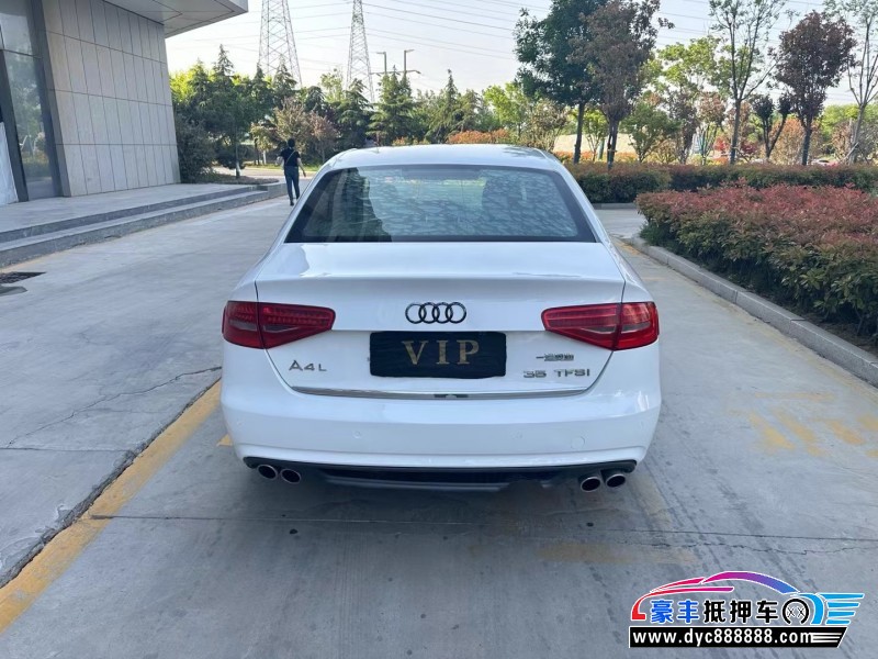 15年奥迪A4L轿车抵押车出售
