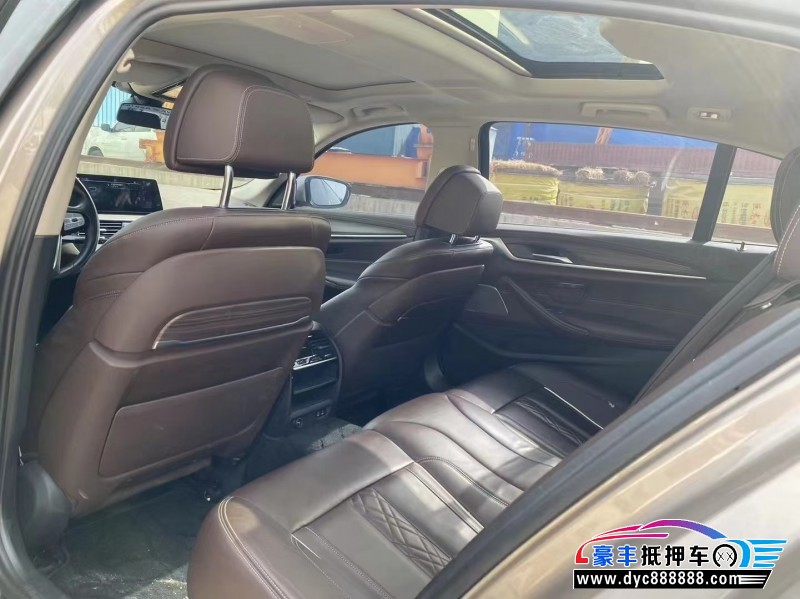 20年宝马5系轿车抵押车出售