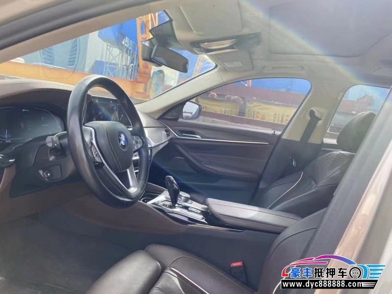 20年宝马5系轿车抵押车出售