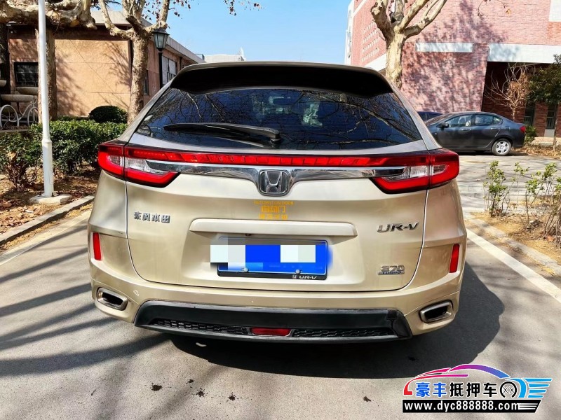 17年本田UR-V轿车抵押车出售