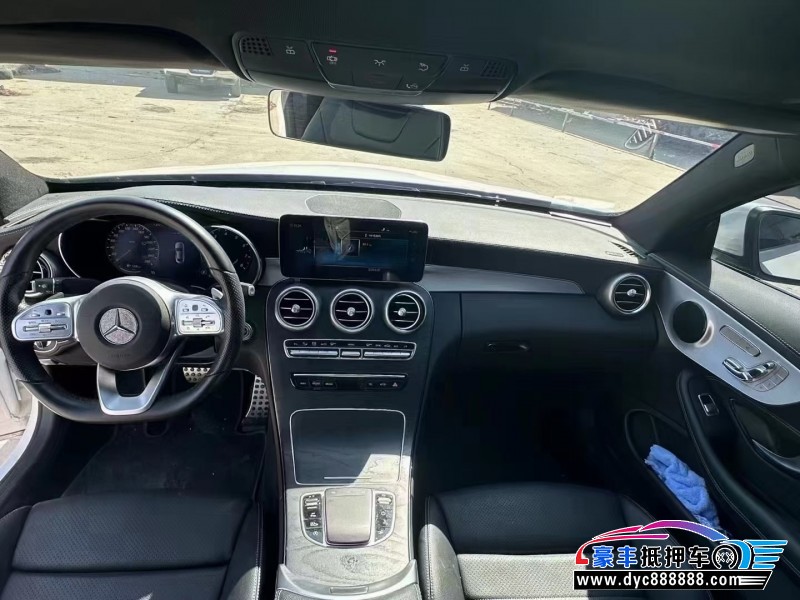 21年奔驰C轿车抵押车出售