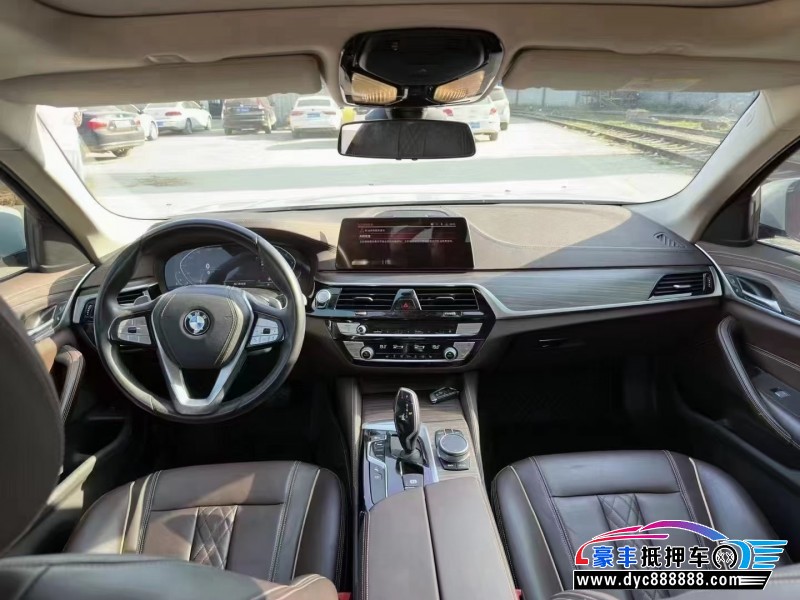 20年宝马5系轿车抵押车出售