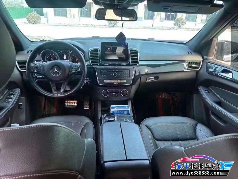 17年奔驰GLE轿车抵押车出售