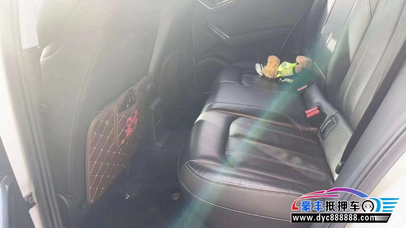 22年奥迪Q2轿车抵押车出售