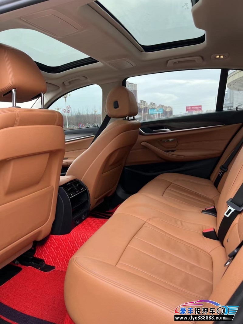 18年宝马5系轿车抵押车出售