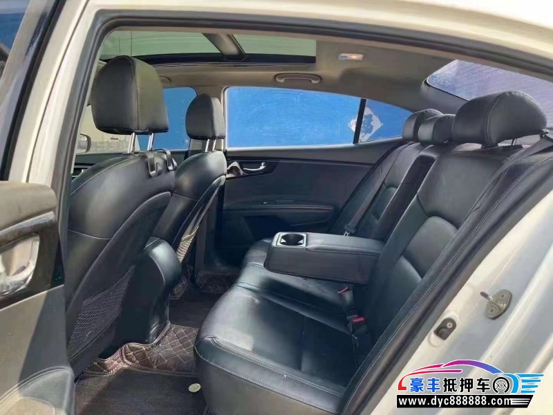 15年起亚K4轿车抵押车出售