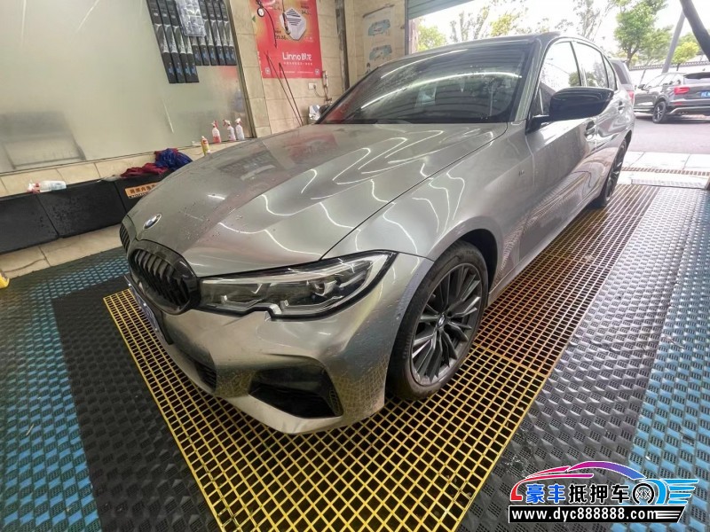 22年宝马3系轿车抵押车出售