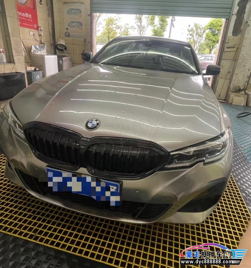 22年宝马3系轿车抵押车出售