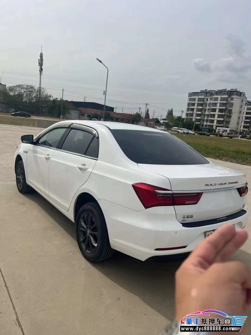 22年比亚迪秦轿车抵押车出售