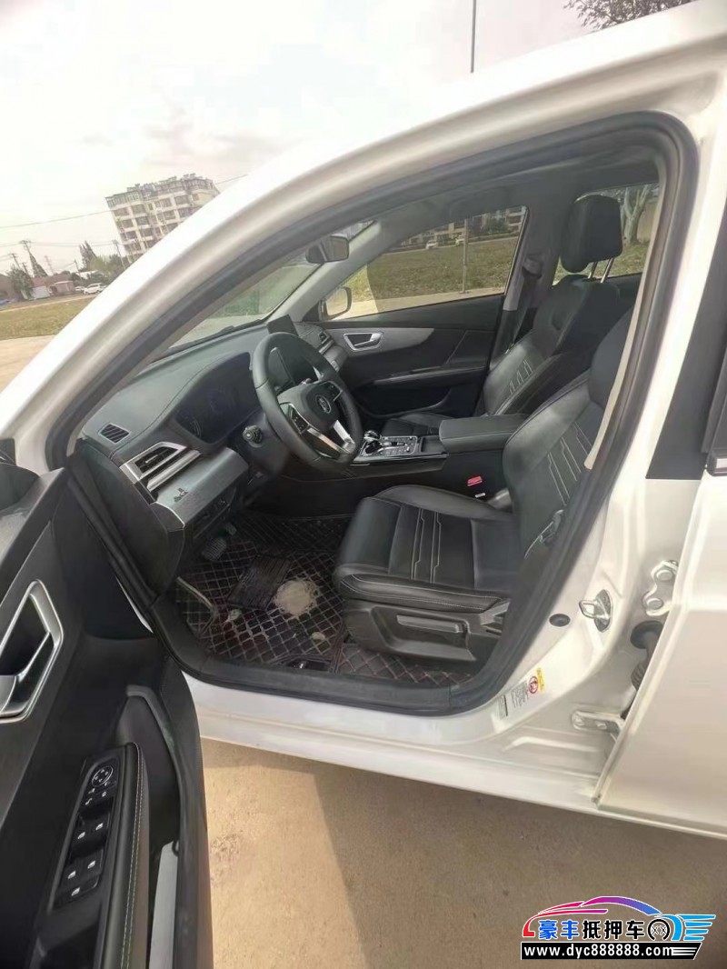 22年比亚迪秦轿车抵押车出售