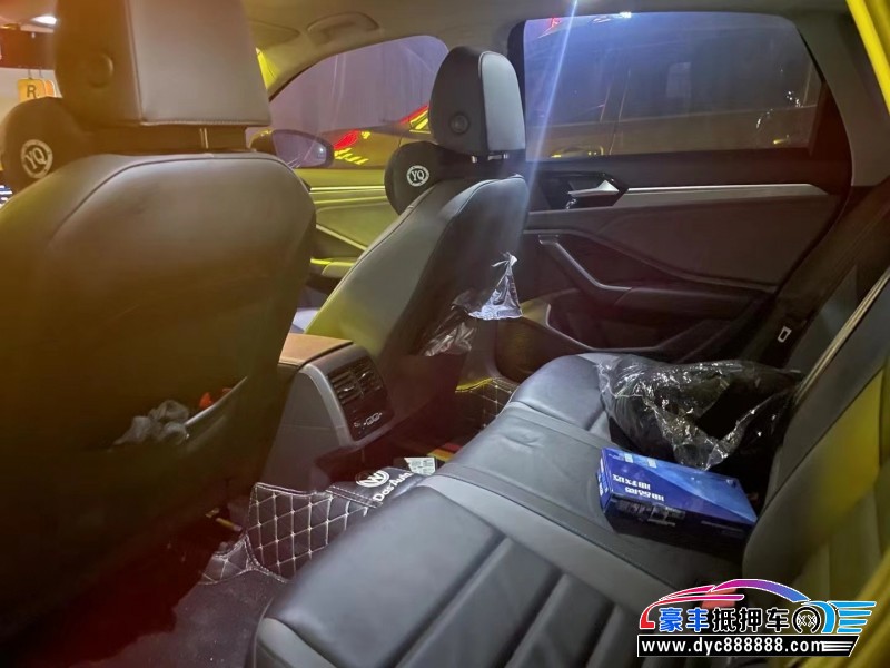 22年大众速腾轿车抵押车出售