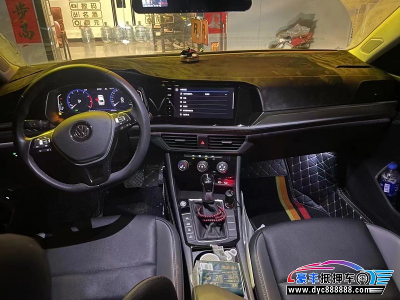 22年大众速腾轿车抵押车出售