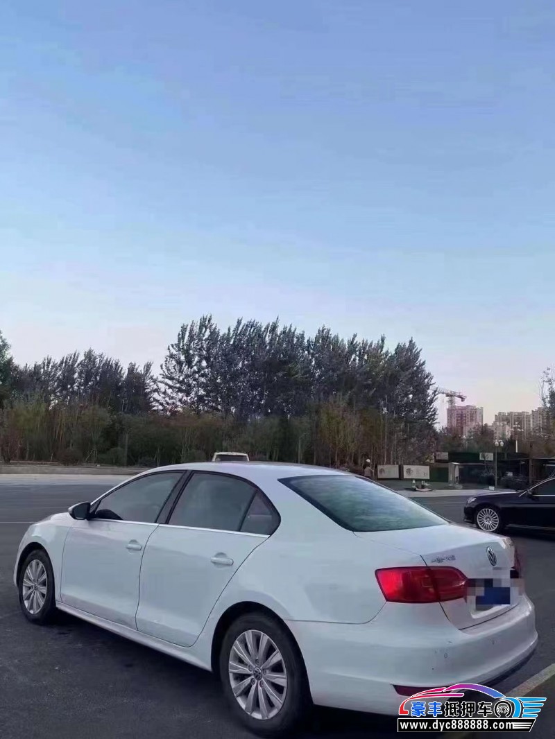 15年大众速腾轿车抵押车出售