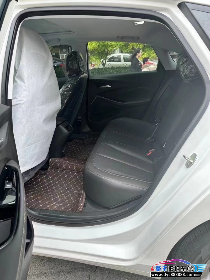 24年别克威朗轿车抵押车出售