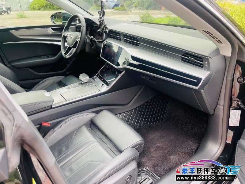 22年奥迪A7轿车抵押车出售