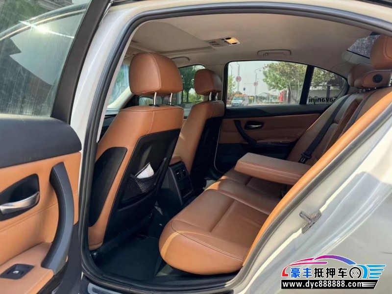 12年宝马3系轿车抵押车出售