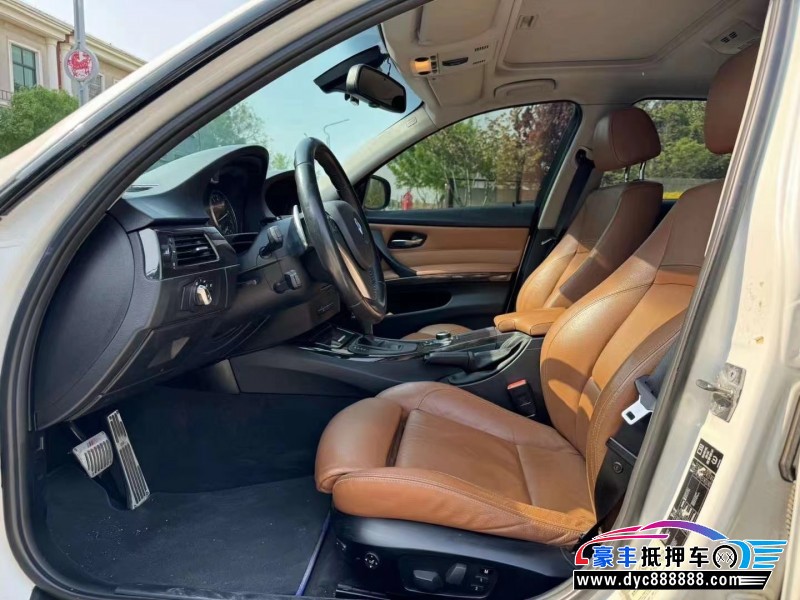 12年宝马3系轿车抵押车出售