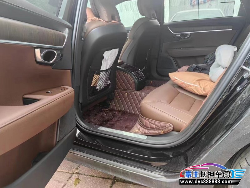 22年沃尔沃S90轿车抵押车出售