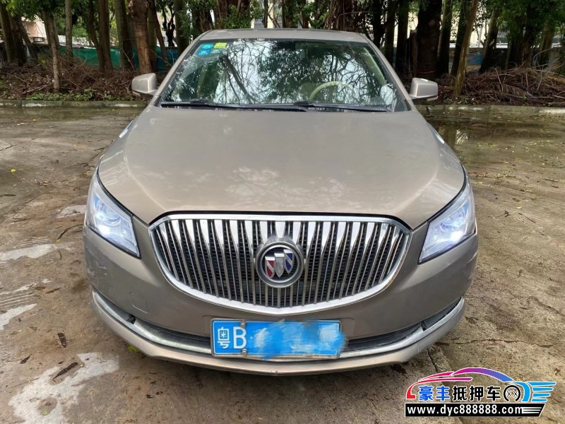 10年别克君越轿车抵押车出售