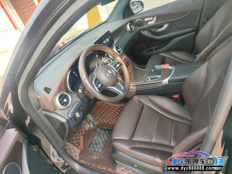 21年奔驰GLC轿车抵押车出售