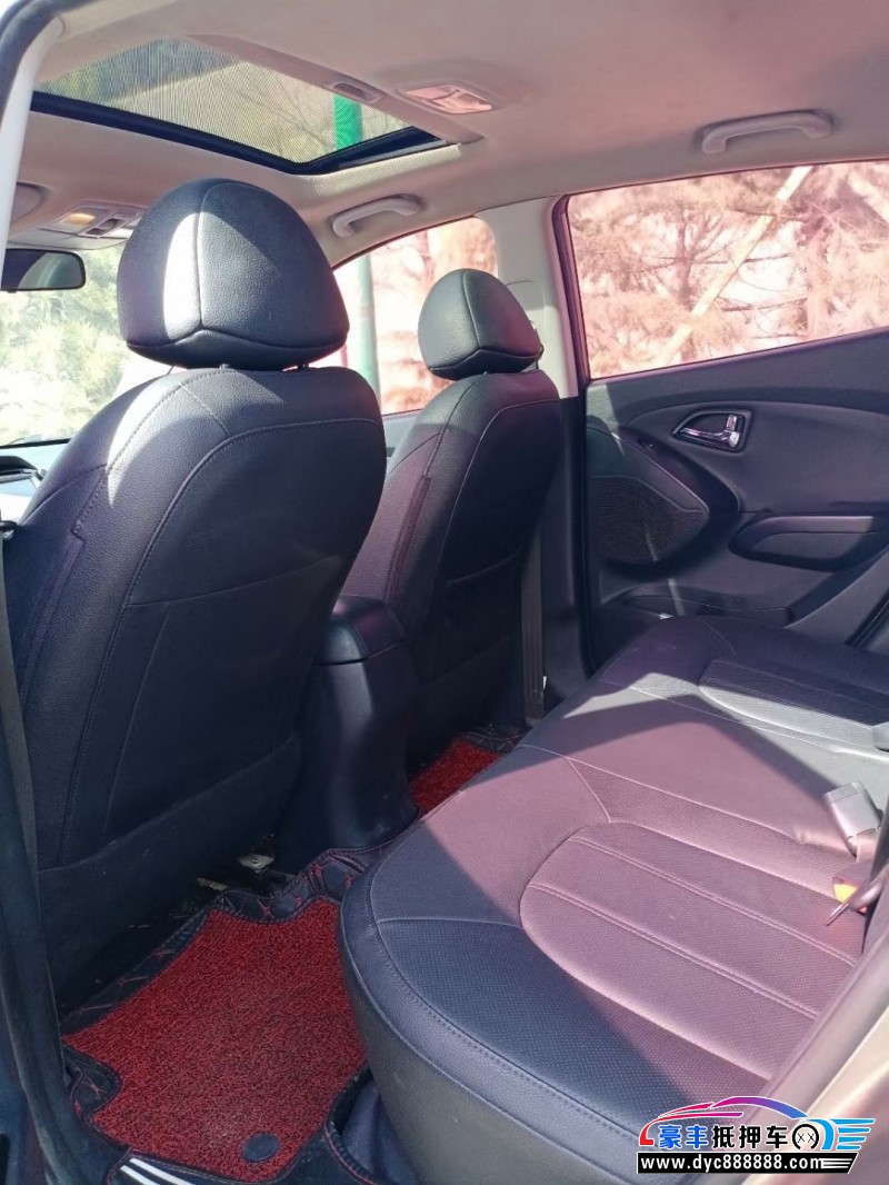 16年现代ix35SUV抵押车出售