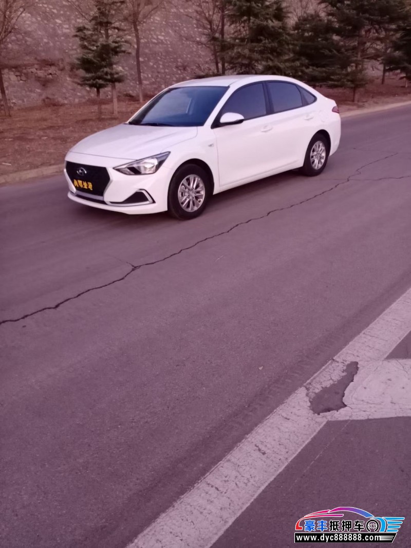 21年现代悦动轿车抵押车出售