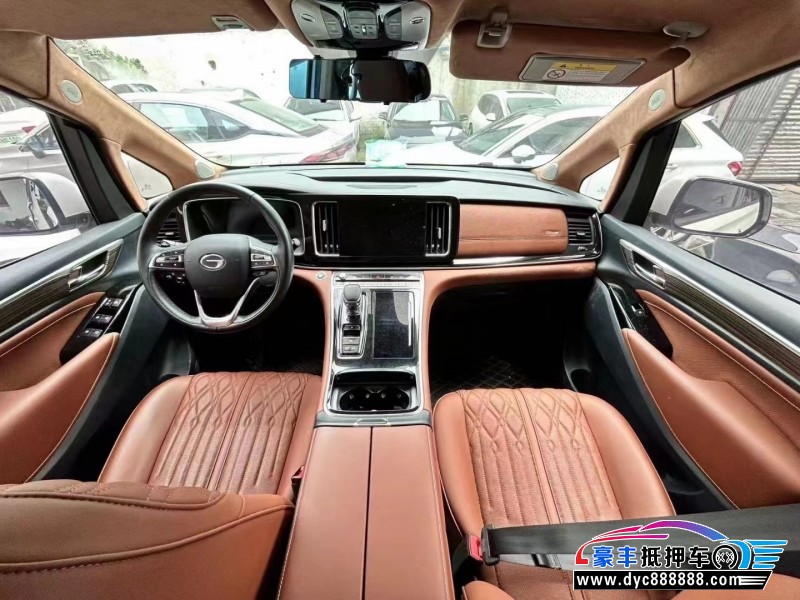 21年传祺M8轿车抵押车出售