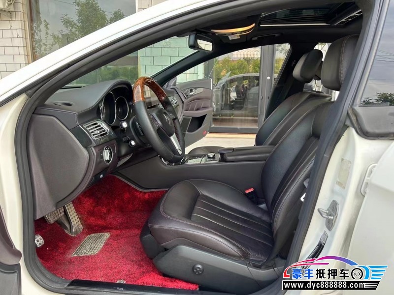 14年奔驰CLS轿车抵押车出售