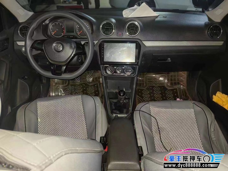 17年大众捷达轿车抵押车出售