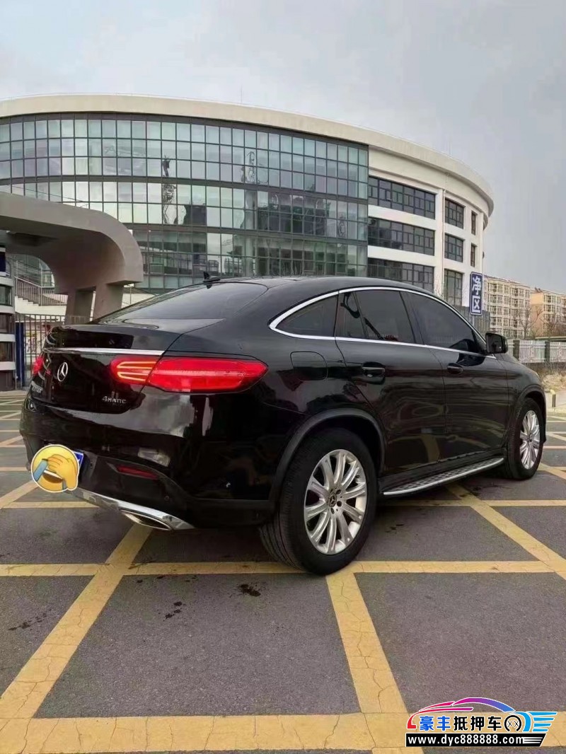 17年奔驰GLE轿车抵押车出售