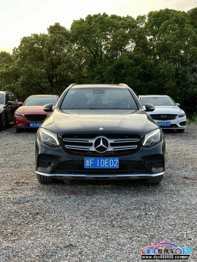 17年奔驰GLCSUV抵押车出售