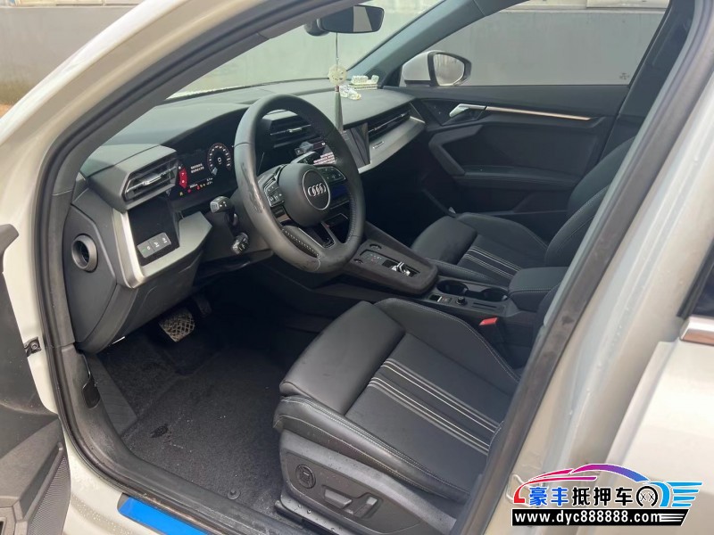 22年奥迪A3轿车抵押车出售