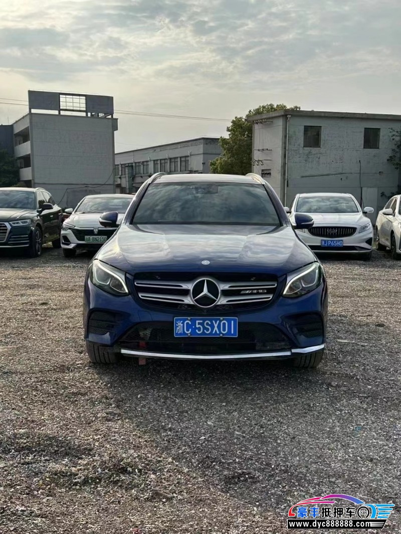 17年奔驰GLC轿车抵押车出售