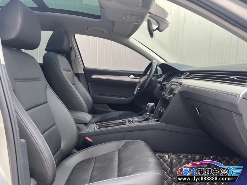 19年大众迈腾轿车抵押车出售