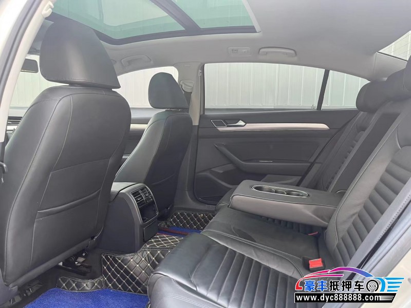 19年大众迈腾轿车抵押车出售