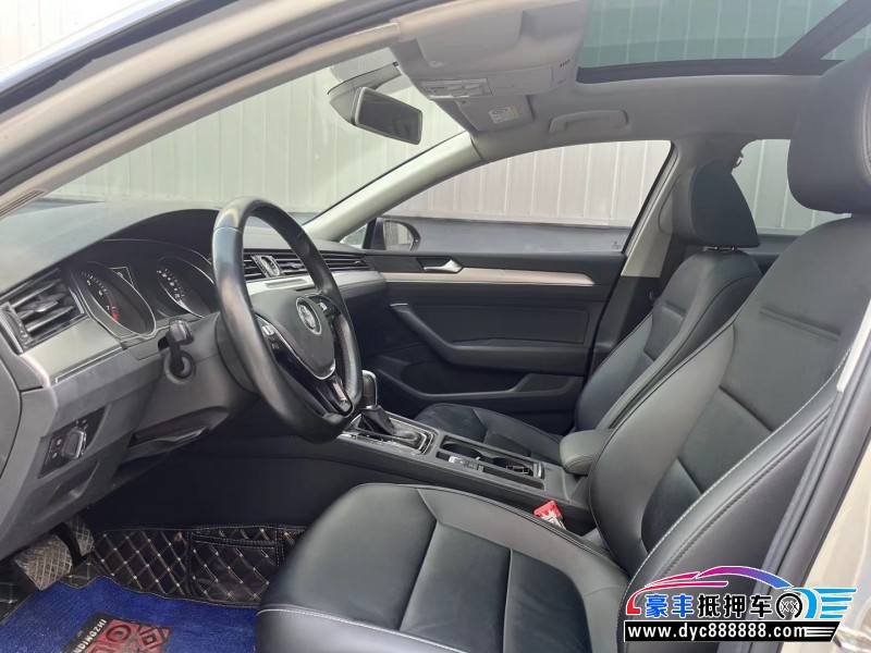 19年大众迈腾轿车抵押车出售