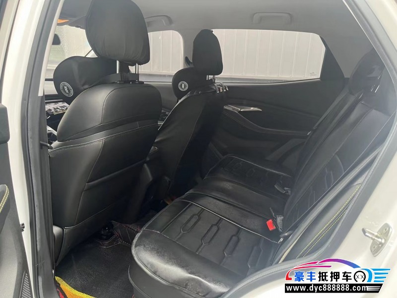 20年宝骏RS3轿车抵押车出售