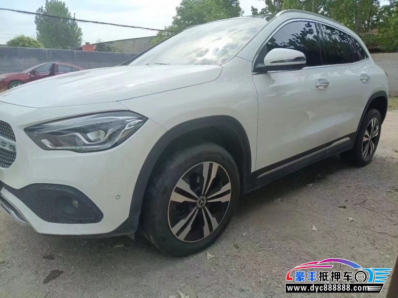 21年奔驰GLA轿车抵押车出售