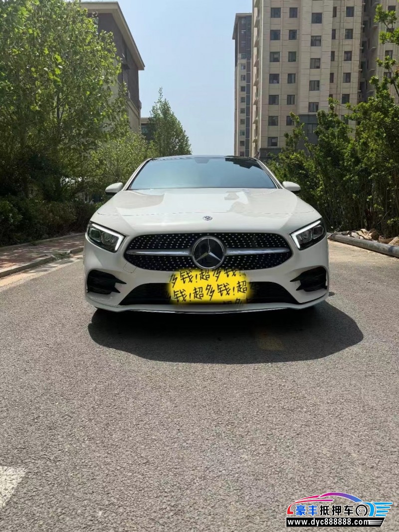 20年奔驰A轿车抵押车出售