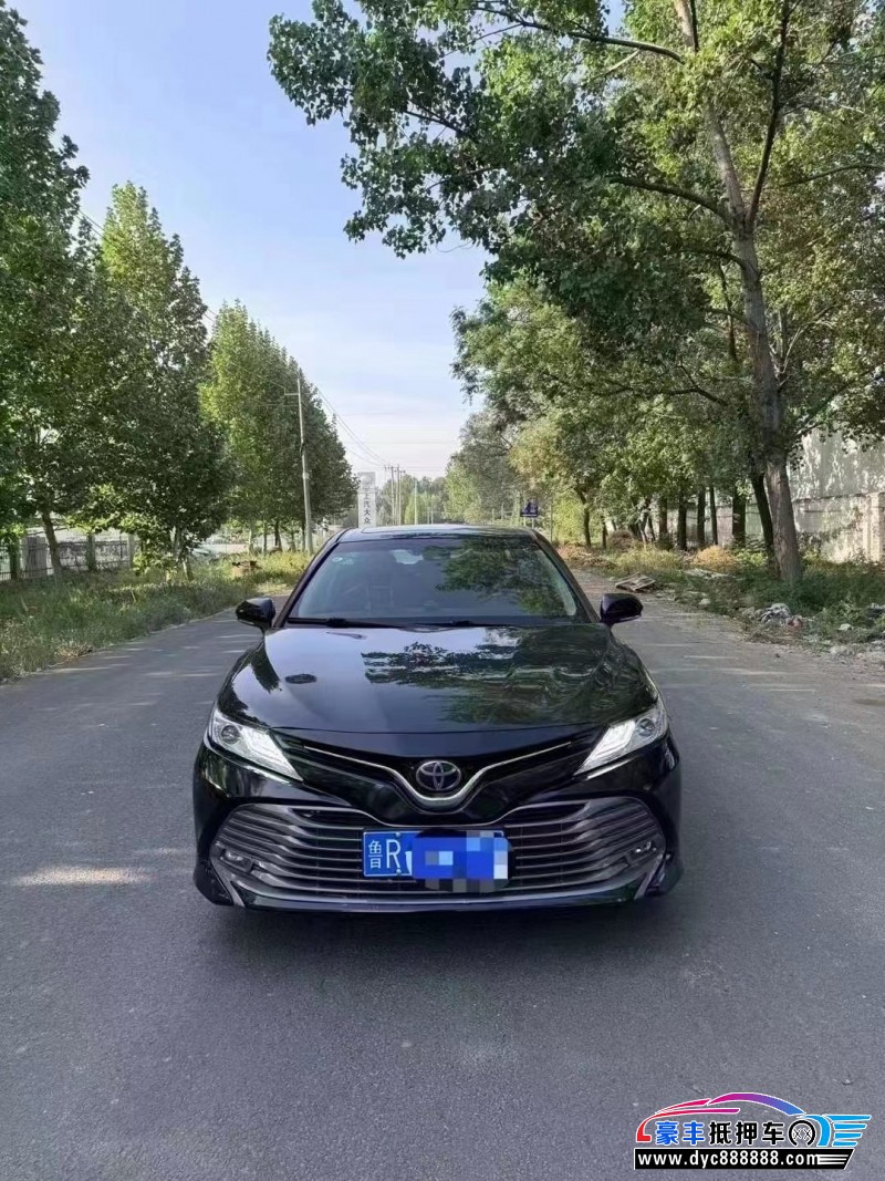 22年丰田凯美瑞轿车抵押车出售