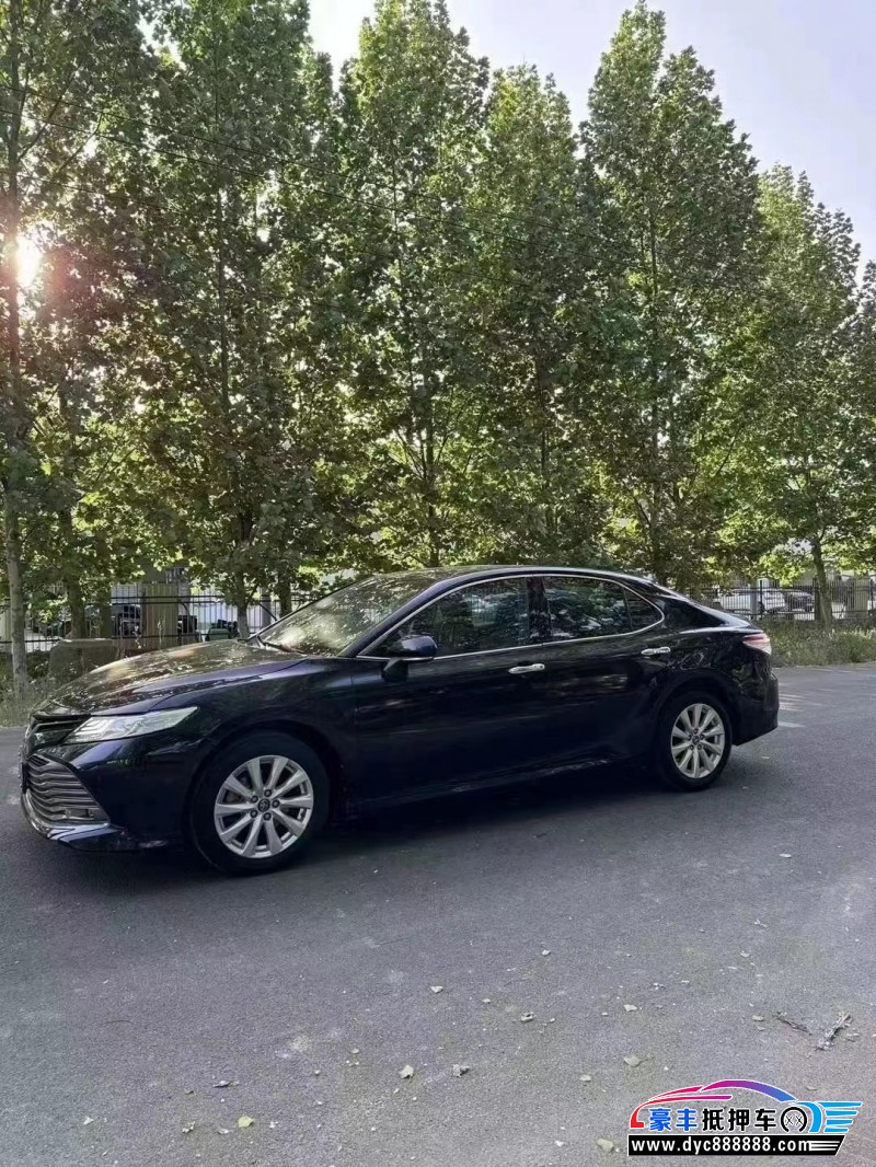 22年丰田凯美瑞轿车抵押车出售