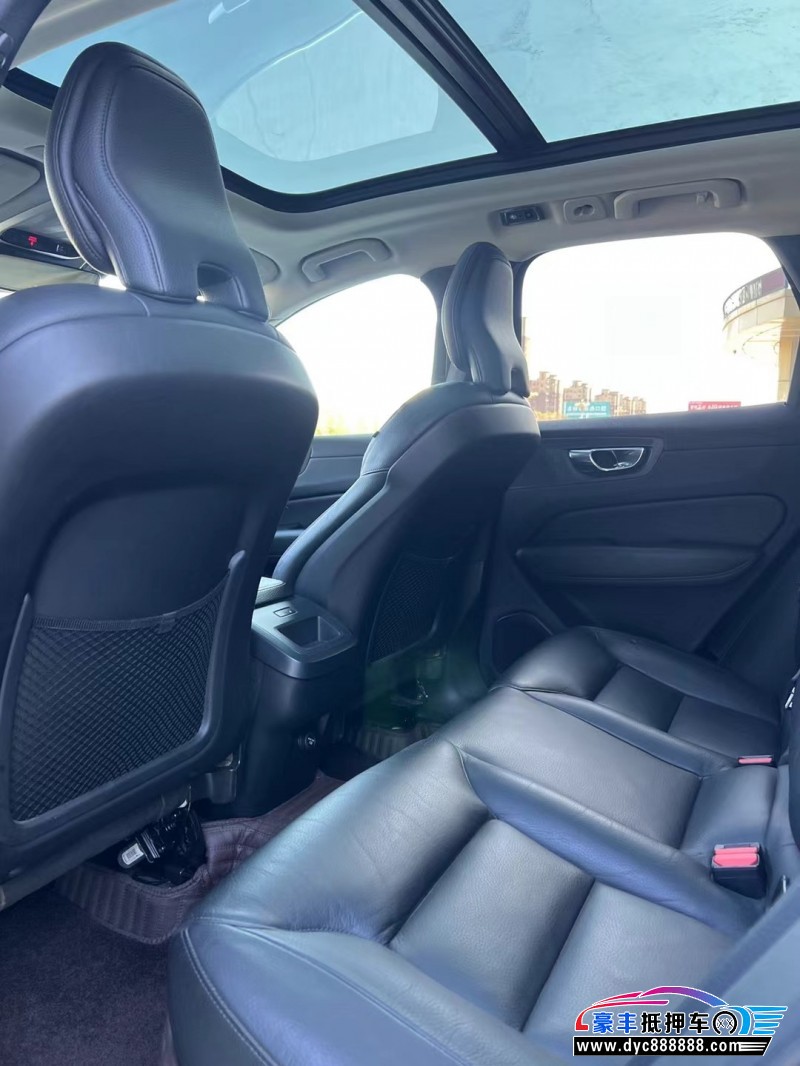19年沃尔沃XC60SUV抵押车出售