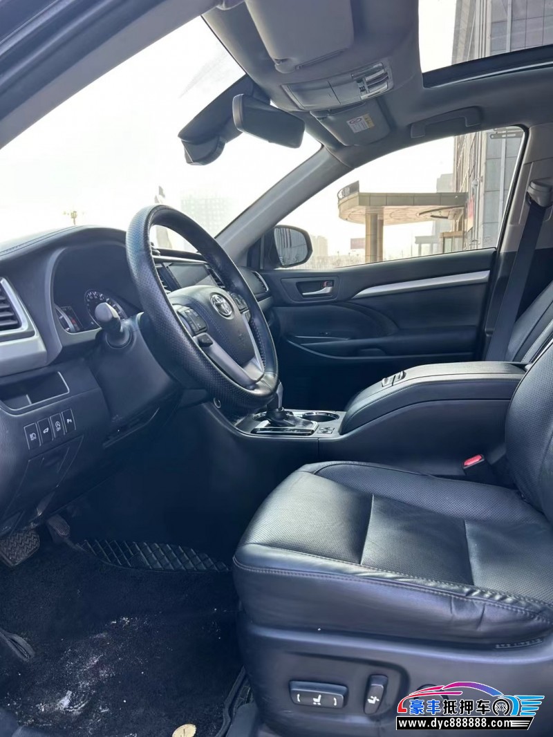 19年丰田汉兰达轿车抵押车出售