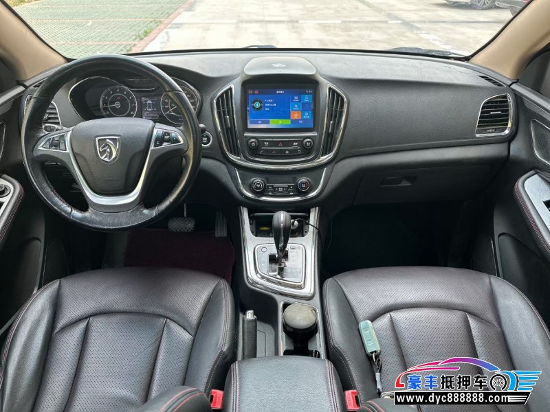 17年宝骏560轿车抵押车出售