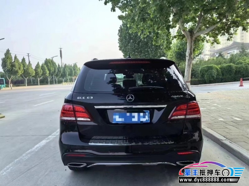 15年奔驰GLE轿车抵押车出售