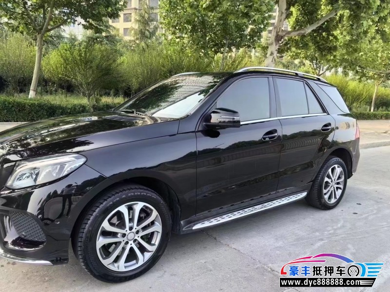 15年奔驰GLE轿车抵押车出售