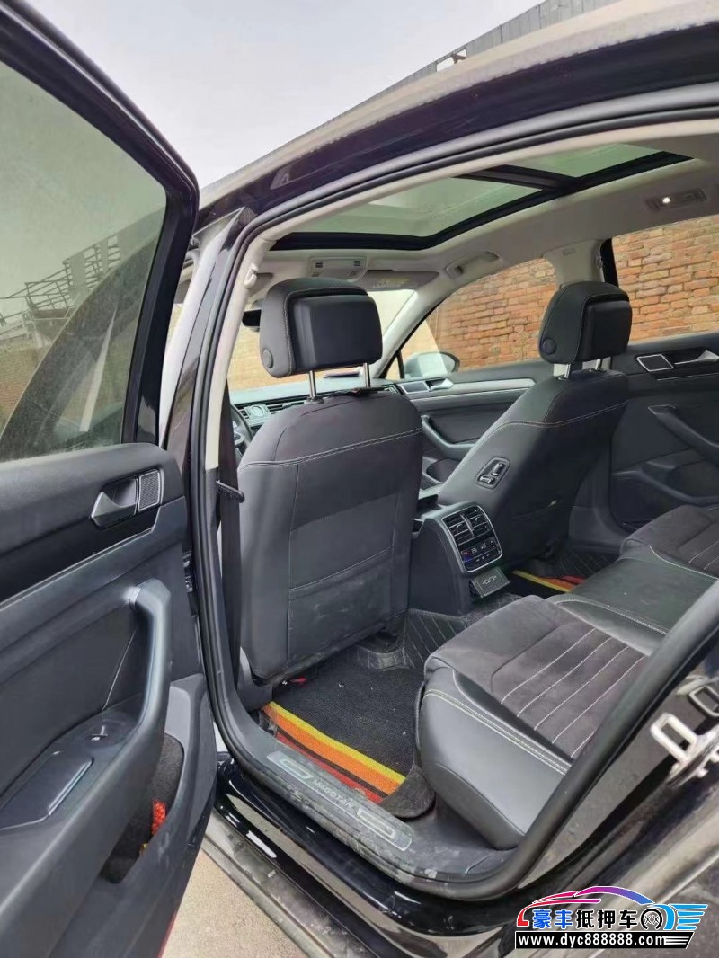 21年大众迈腾轿车抵押车出售