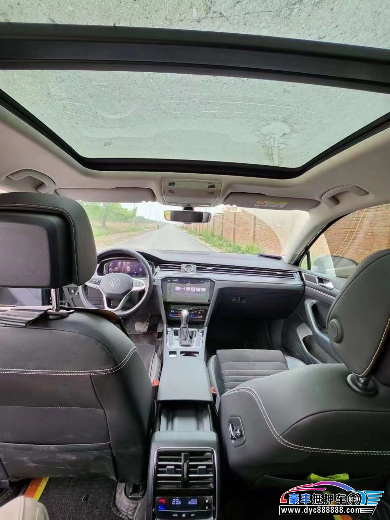 21年大众迈腾轿车抵押车出售