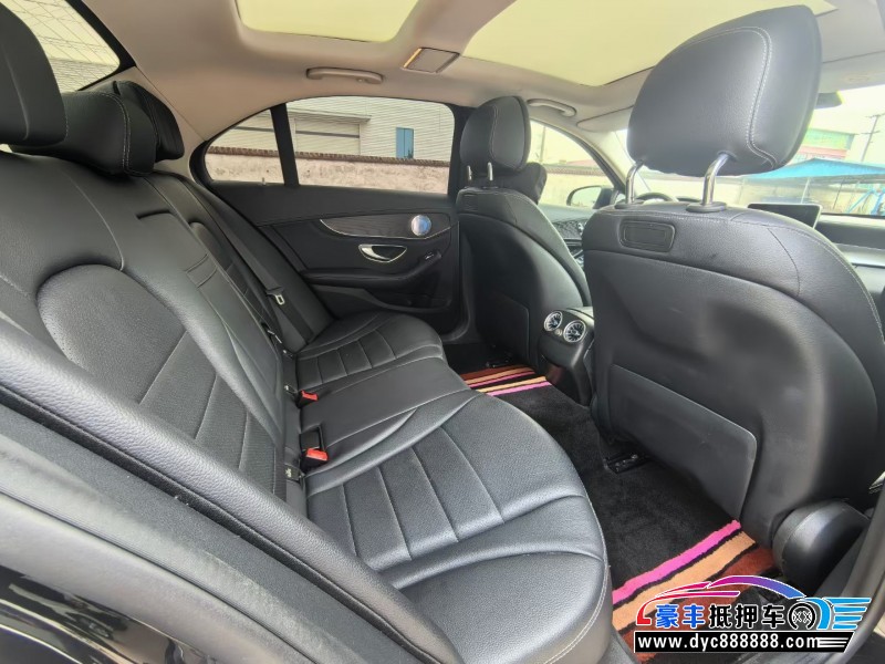 18年奔驰C轿车抵押车出售